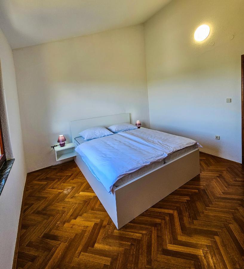 Aenona Sea View Apartments 宁 外观 照片