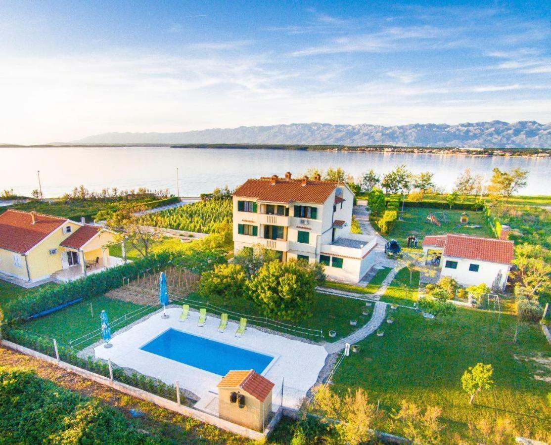 Aenona Sea View Apartments 宁 外观 照片