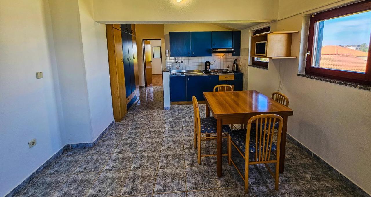 Aenona Sea View Apartments 宁 外观 照片