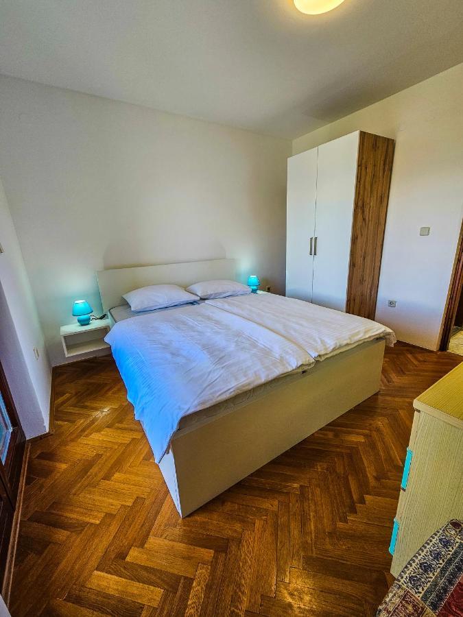 Aenona Sea View Apartments 宁 外观 照片